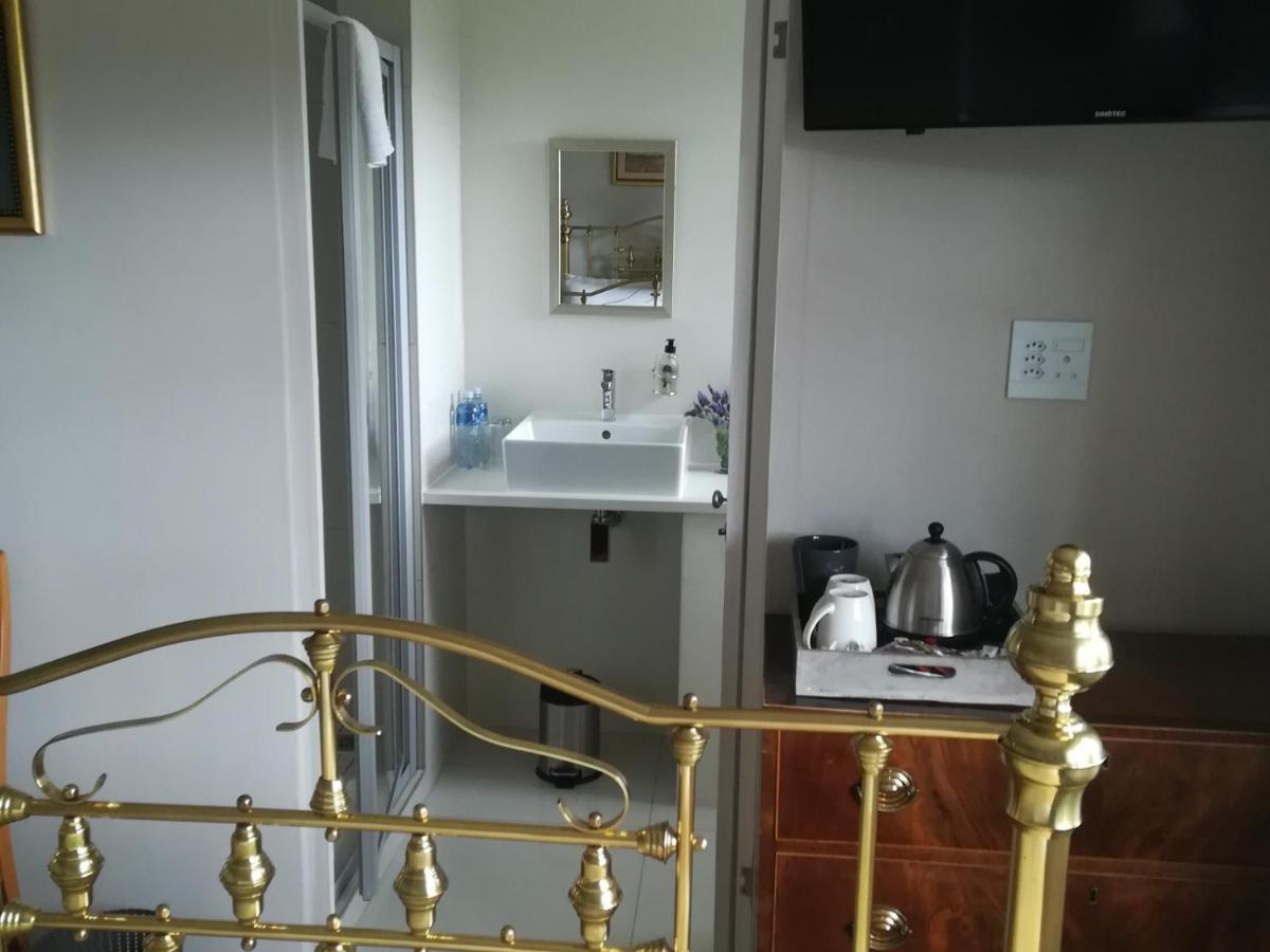 Cape Dawn Guest House Parow Bagian luar foto